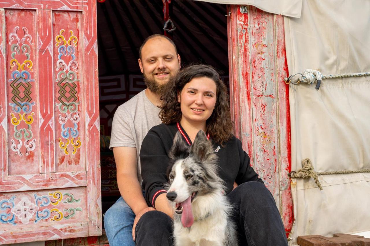 Logements Insolites A La Ferme - Yourte, Kota Ou Pod Farbus Екстериор снимка