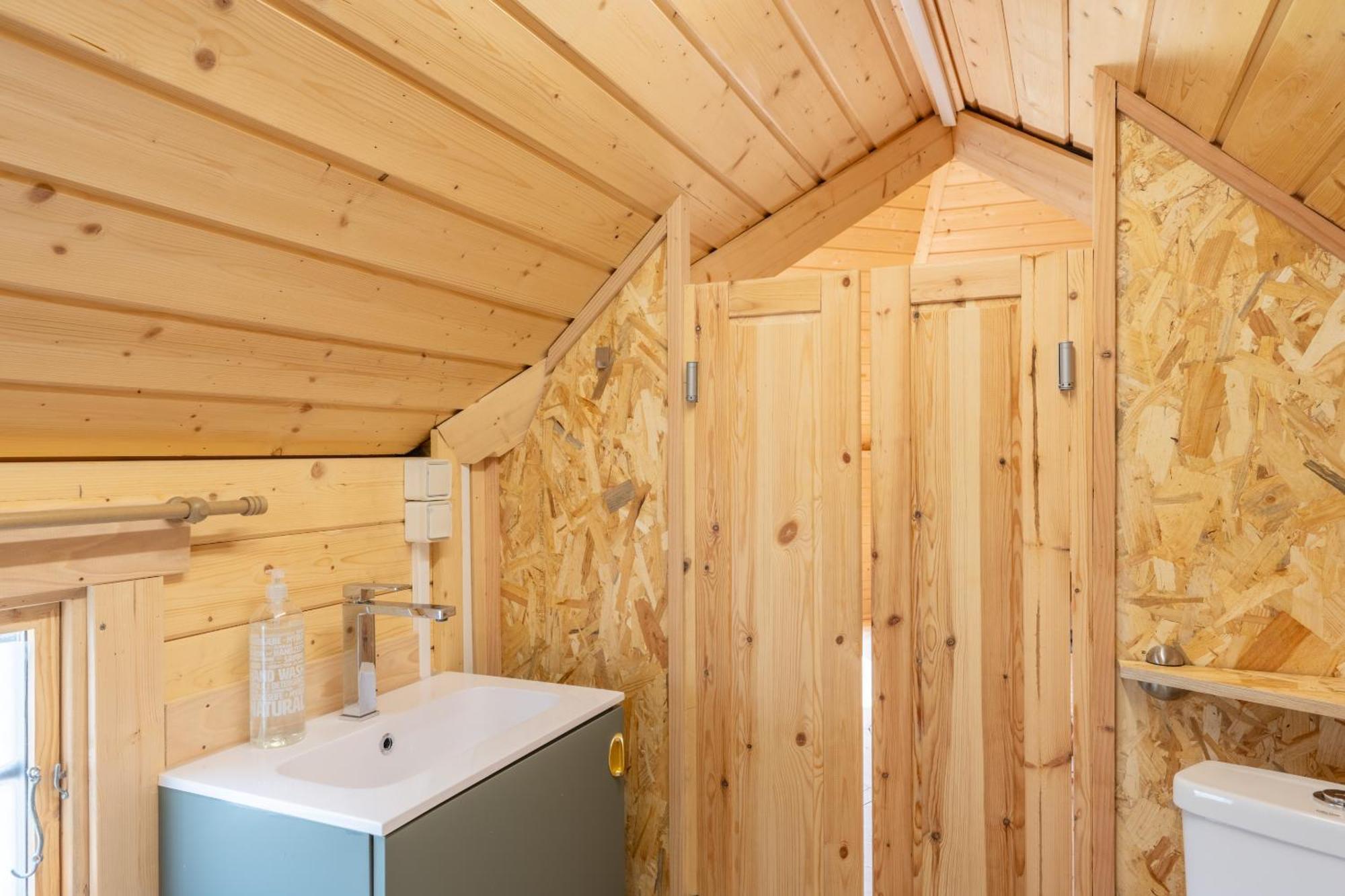Logements Insolites A La Ferme - Yourte, Kota Ou Pod Farbus Стая снимка