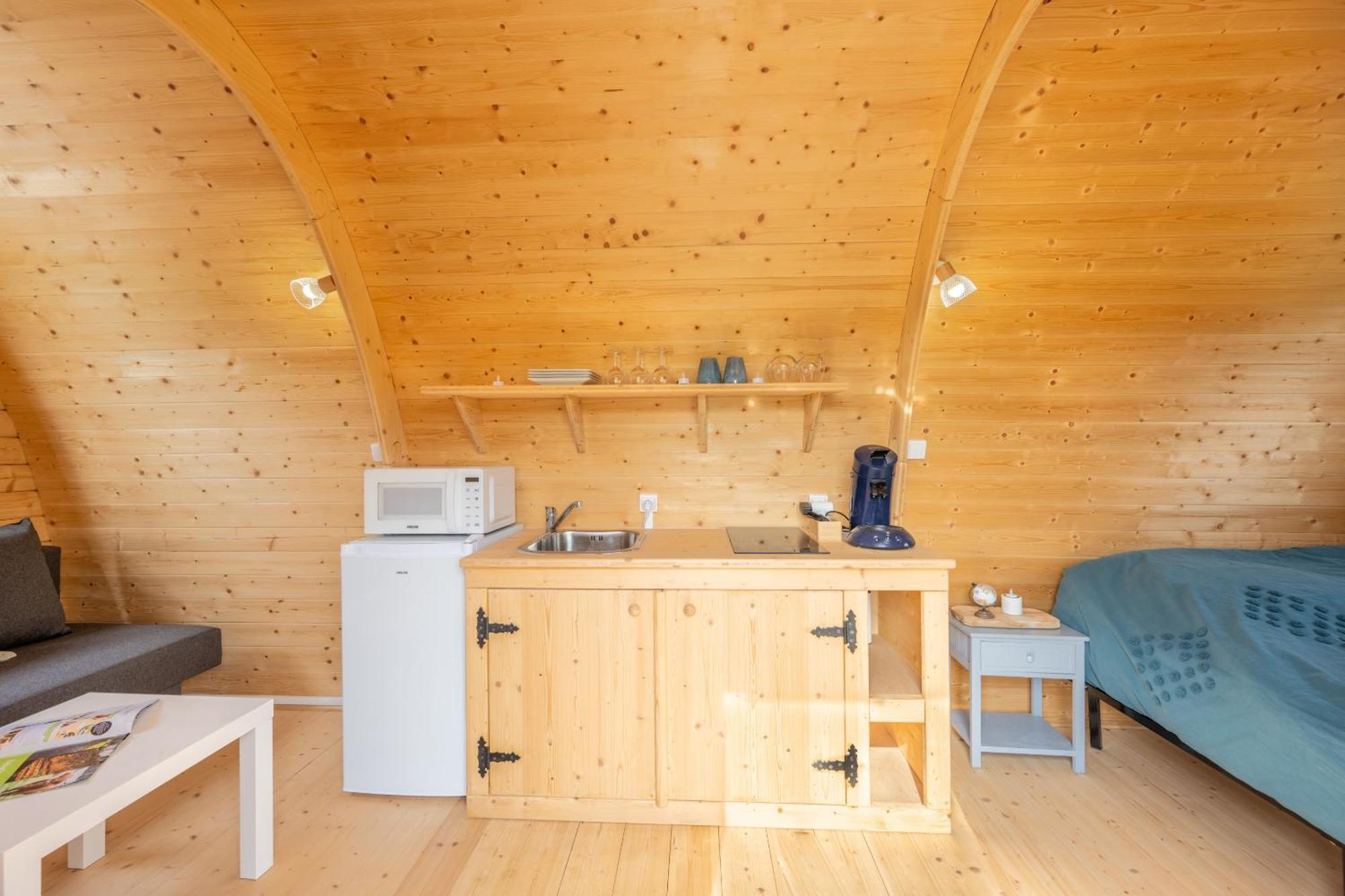 Logements Insolites A La Ferme - Yourte, Kota Ou Pod Farbus Стая снимка